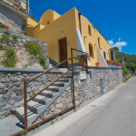 Golden Vaults 1st Floor Sea View Balcony Daire *