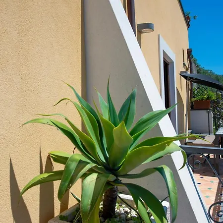 Golden Vaults 1st Floor Sea View Balcony Praiano