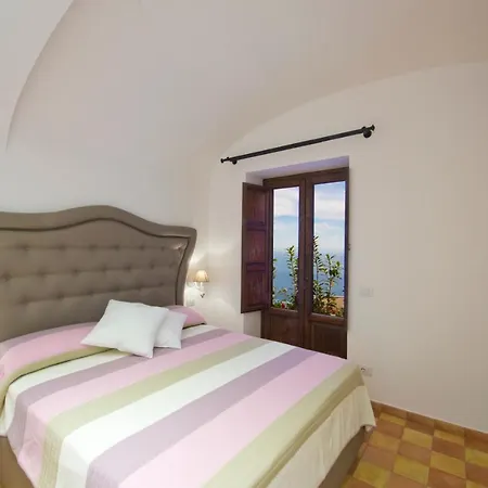 Golden Vaults 1st Floor Sea View Balcony Apartment Praiano
