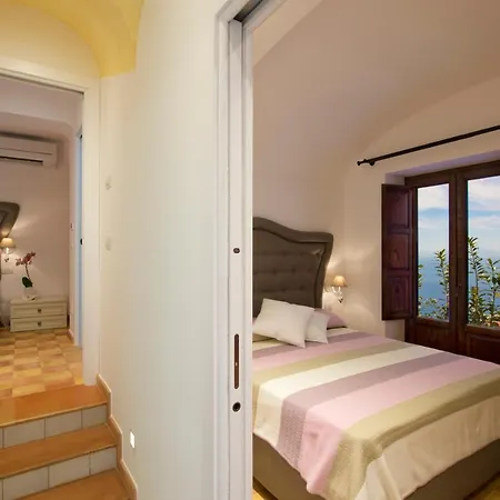 Golden Vaults 1st Floor Sea View Balcony Apartment Praiano