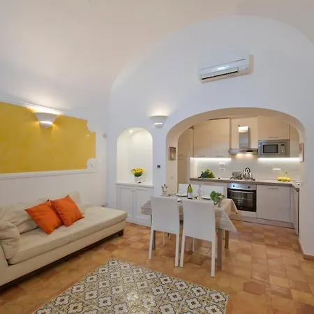Golden Vaults 1st Floor Sea View Balcony Apartment